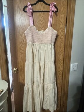 Lovelo Size 1X Pink Ribbon Strap Cream Maxi Dress